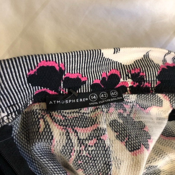 Floral skirt - Picture 5 of 6